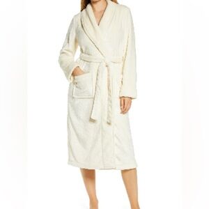 Nordstrom Plush Robe NWT